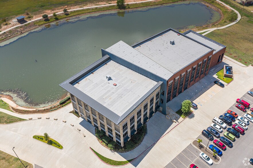 More Photos Of 750 SW 24th St, Moore Office For Lease