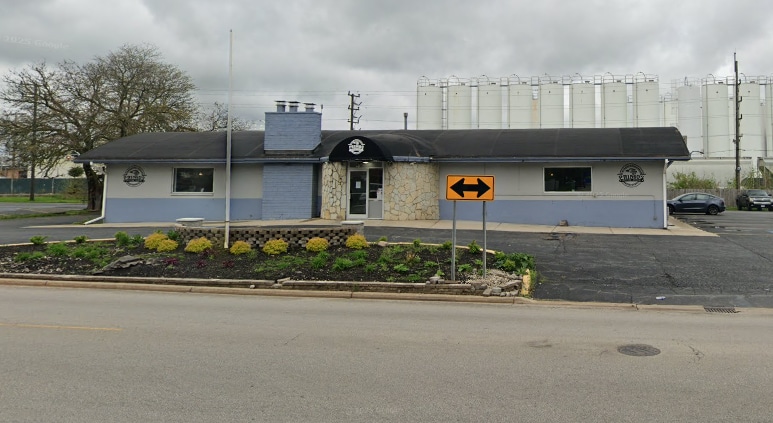 Primary Photo Of 914 N Highland Ave, Aurora Restaurant For Sale