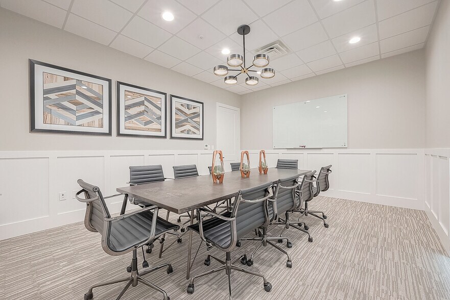 More Photos Of 23537 Kingsland Blvd, Katy Office For Sale