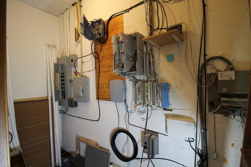 More Photos Of 1815 W Detroit St, Broken Arrow Service For Lease