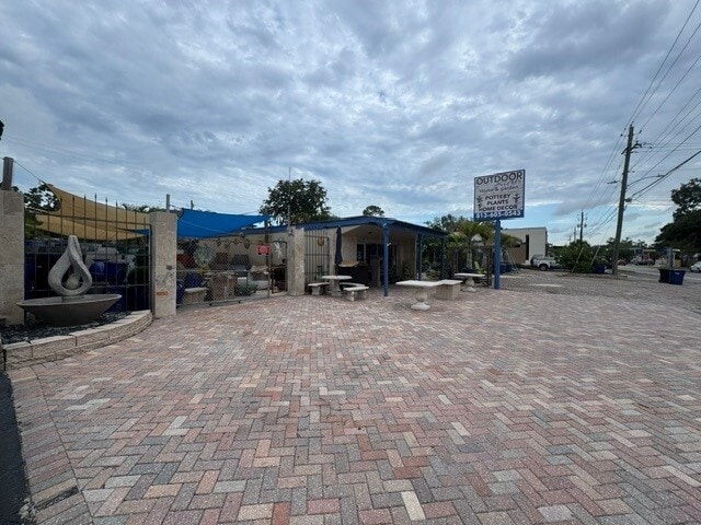 Primary Photo Of 3633 S West Shore Blvd, Tampa Freestanding For Sale