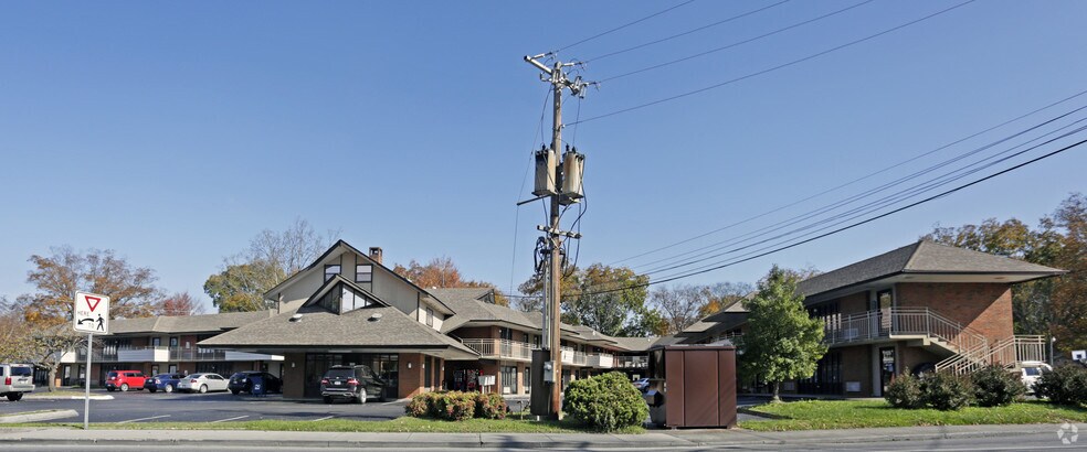 Primary Photo Of 400 Park Rd, Sevierville Office For Sale
