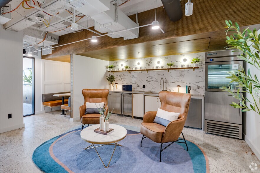 More Photos Of 117 NE 1st Ave, Miami Coworking Space