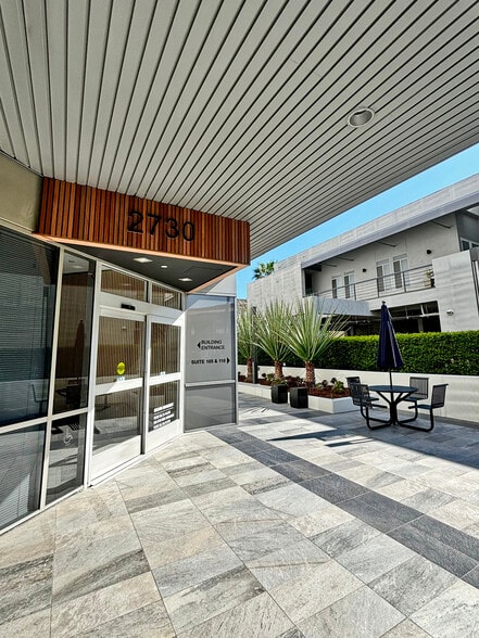 More Photos Of 2730 Wilshire Blvd, Santa Monica Medical For Lease