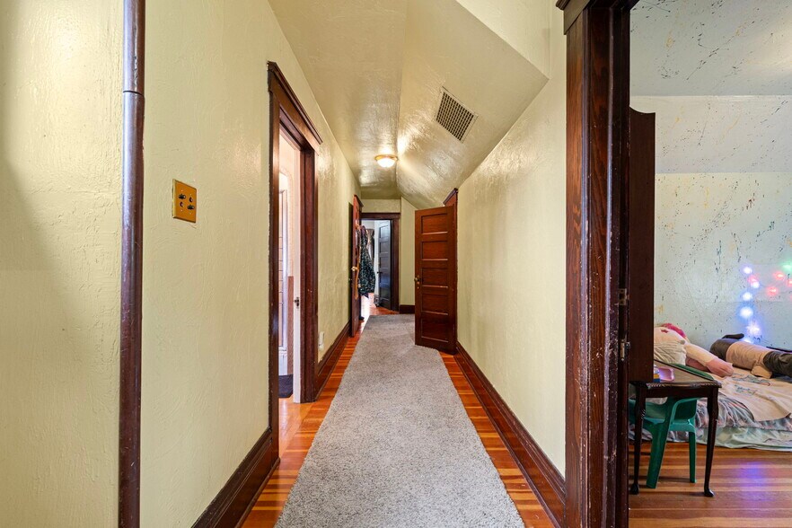 More Photos Of 292 S Garden Way, Eugene Land For Sale