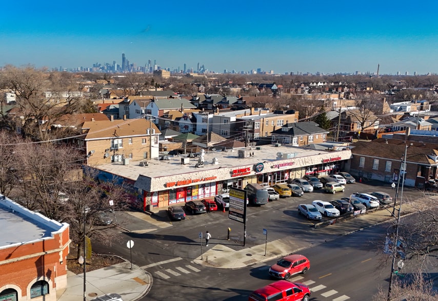 Primary Photo Of 3244-3260 W 55th St, Chicago Storefront For Sale