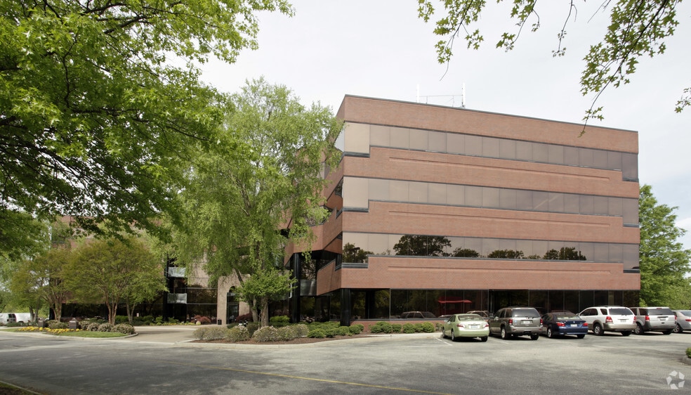 More Photos Of 12350 Jefferson Ave, Newport News Office For Lease