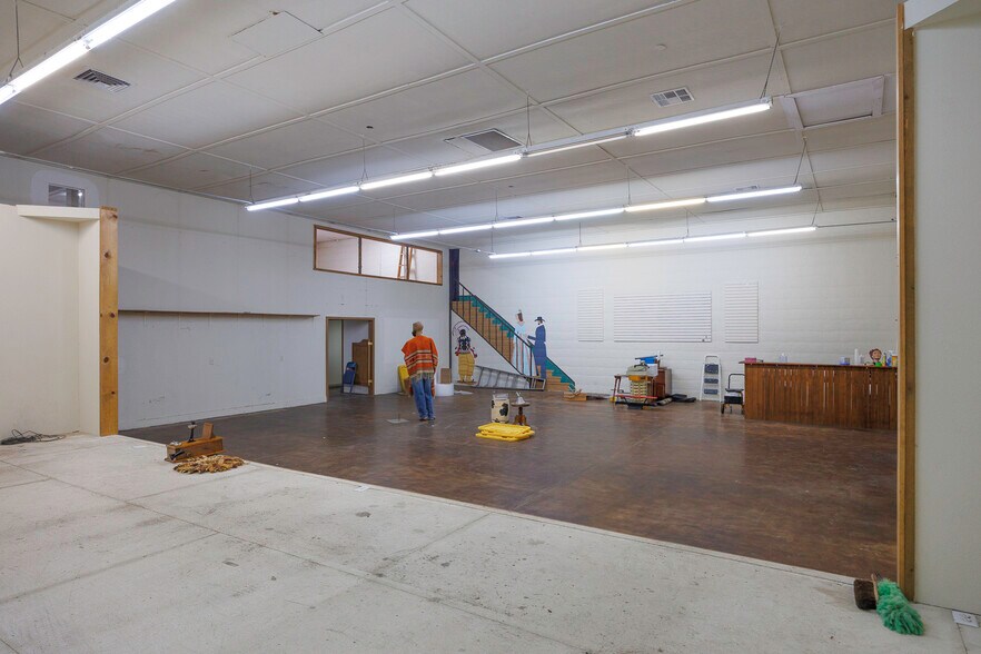 More Photos Of 403 N Florence St, Casa Grande Restaurant For Lease
