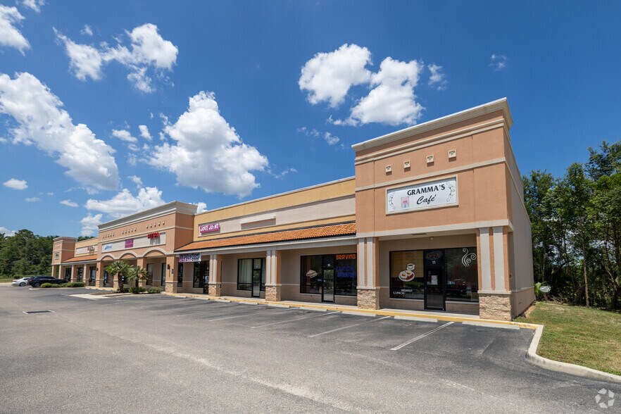Primary Photo Of 13685 S US Highway 441, Summerfield Storefront For Lease