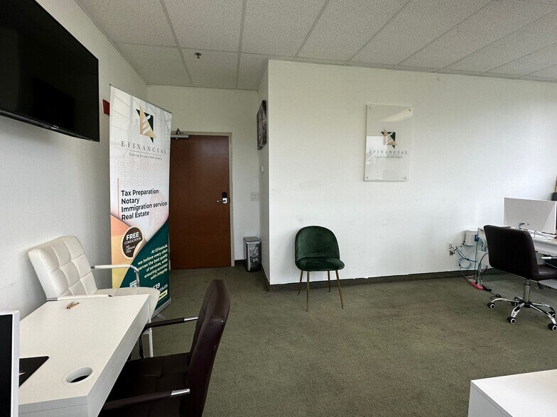 More Photos Of 7345 W Sand Lake Rd, Orlando Office For Sale