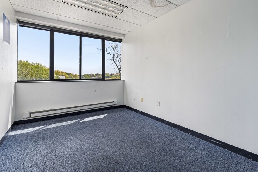 More Photos Of 110-120 Fisher Ave, Boston Skilled Nursing Facility For Lease