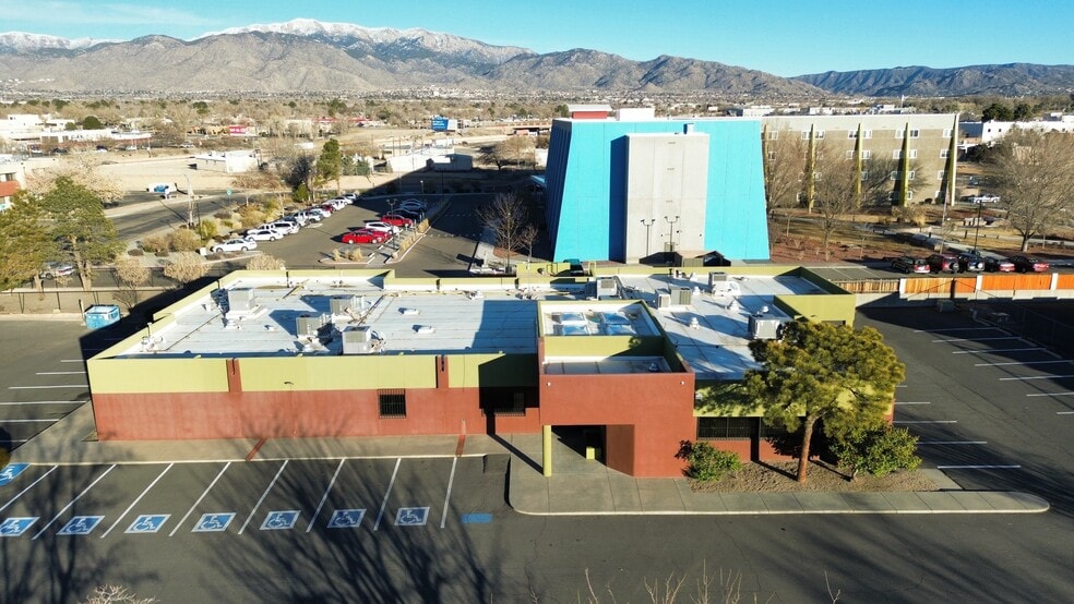 More Photos Of 8010 Mountain Rd NE, Albuquerque Medical For Lease