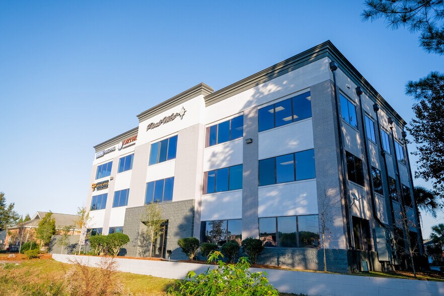 More Photos Of 135 Canal St, Pooler Medical For Lease