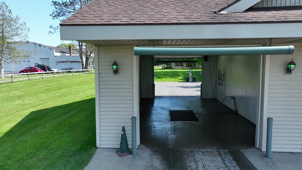 More Photos Of 9809 River Rd, Marcy Service For Sale