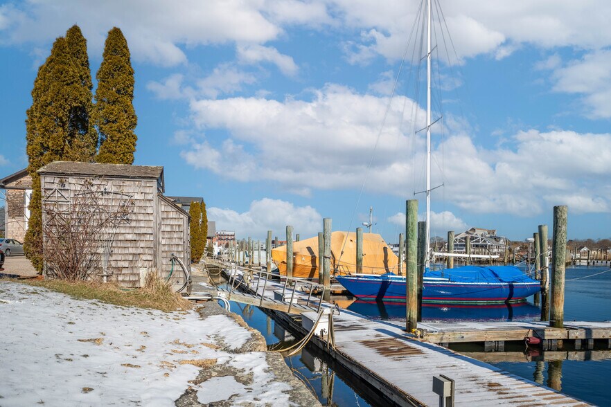 More Photos Of 47 Water St, Mystic Marina For Sale