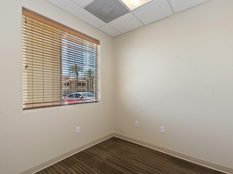 More Photos Of 35400 Bob Hope Dr, Rancho Mirage Medical For Sale