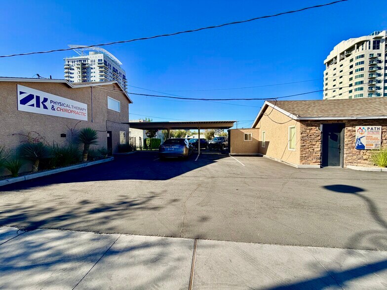 More Photos Of 931 S 3rd St, Las Vegas Office Residential For Lease