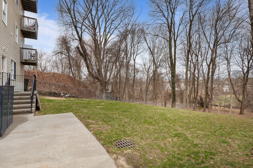 More Photos Of 68 Main St, Monsey Apartments For Sale