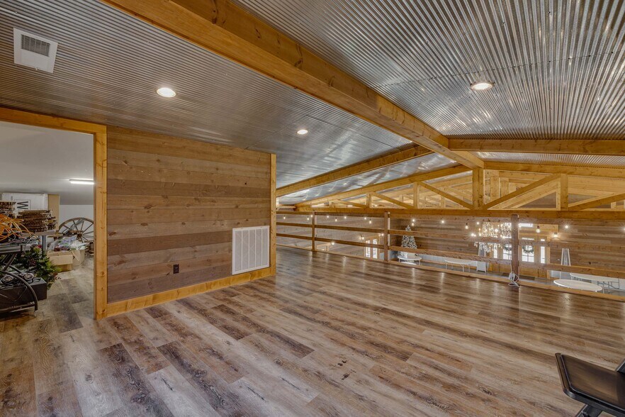 More Photos Of 3804 Russell Rd, Park Hills Specialty For Sale