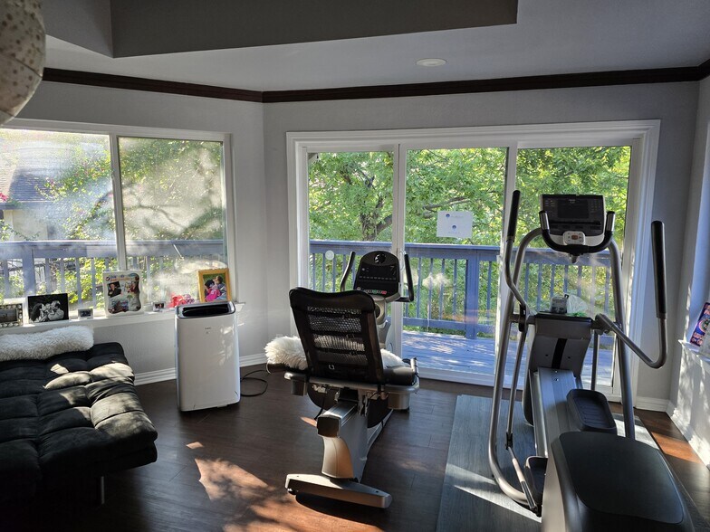 More Photos Of 4515 Lake Shore Dr, Waco Medical For Sale
