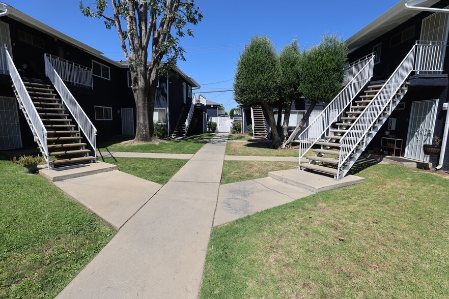 More Photos Of 3101-3119 Abbott St, Pomona Apartments For Sale