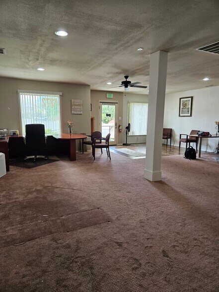 More Photos Of 1272 4th St, Los Banos Office For Lease