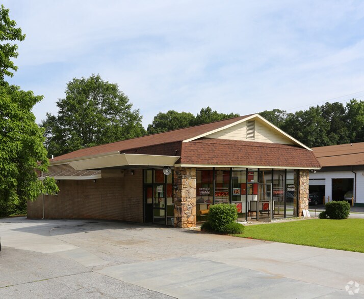 Primary Photo Of 2310 Lawrenceville Hwy, Decatur Freestanding For Lease
