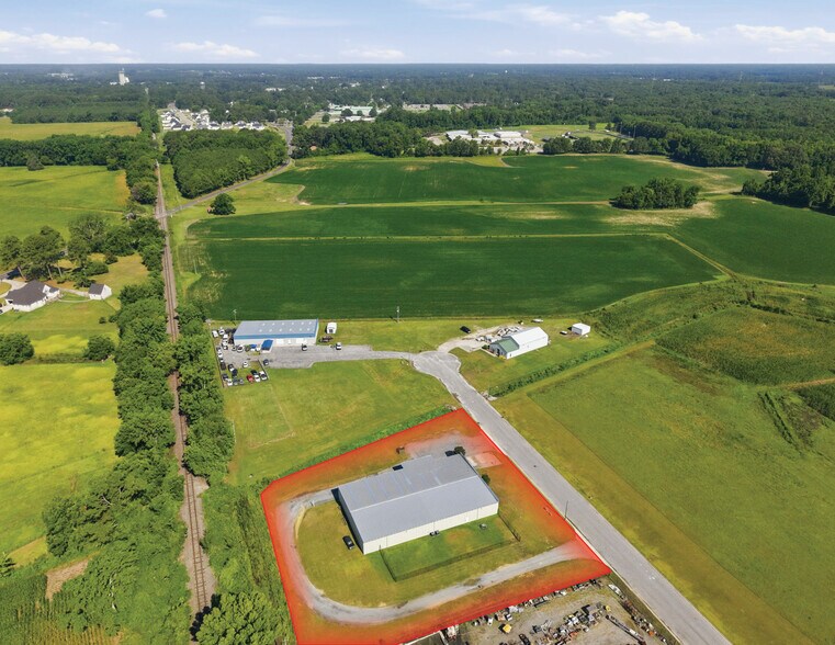 More Photos Of 3655 Peace St, Farmville Industrial For Lease