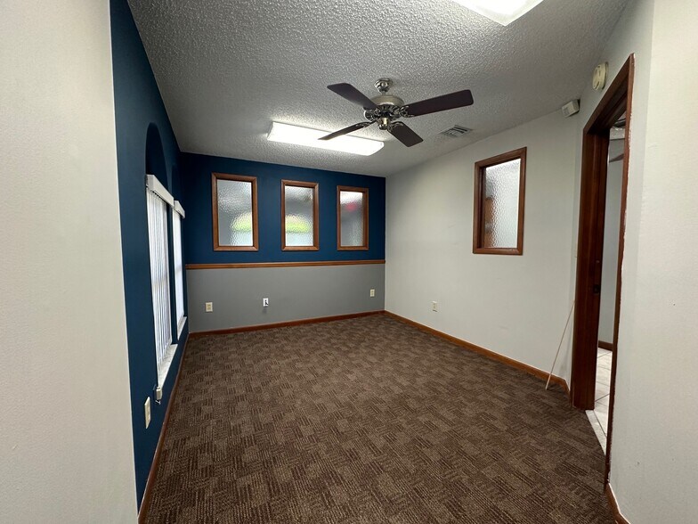 More Photos Of 6971 N Federal Hwy, Boca Raton Loft Creative Space For Sale