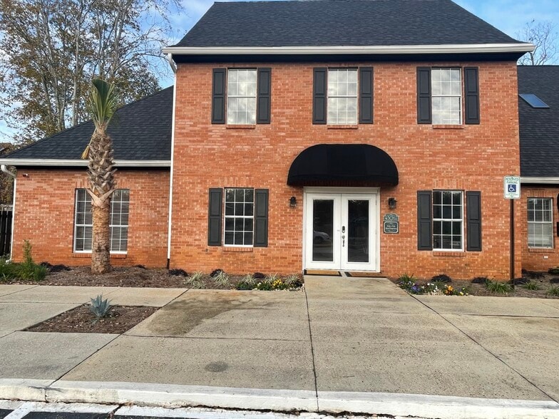 More Photos Of 4300-4305 Spanish Trl, Pensacola Medical For Sale