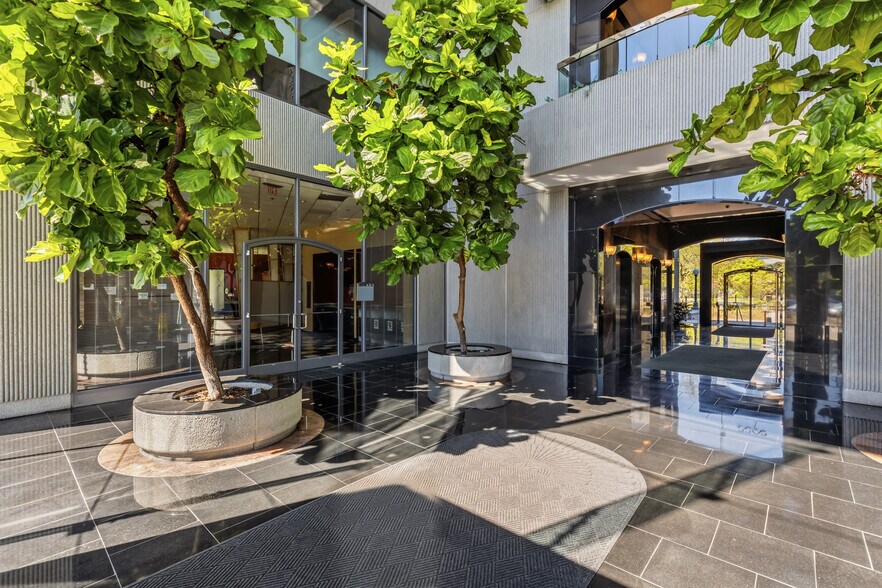 More Photos Of , Orlando Office For Sale