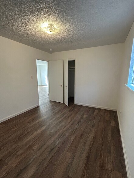 More Photos Of 2010-2020E Sheffield Mnr W, Carson City Multifamily For Sale