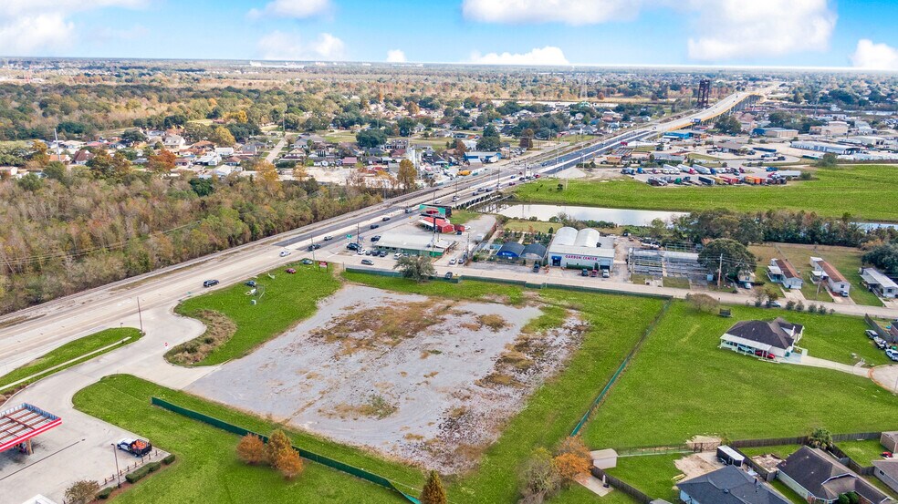 More Photos Of 3006 Belle Chasse Hwy, Terrytown Land For Sale