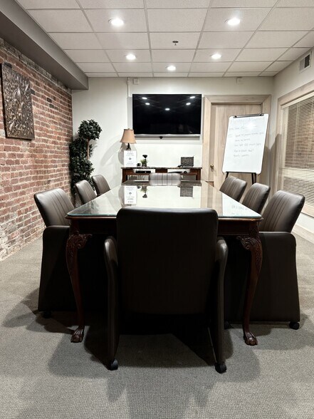 More Photos Of 101 N 7th St, Louisville Loft Creative Space For Lease