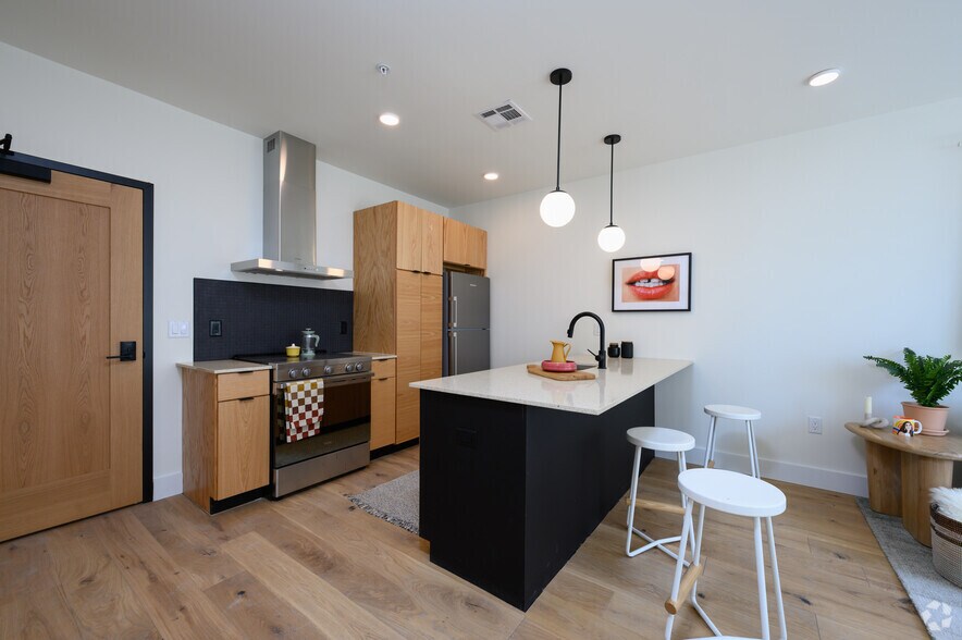 More Photos Of 1701 N 2nd St, Philadelphia Apartments For Lease