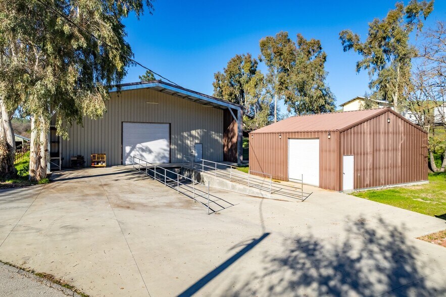 More Photos Of 535 Calf Canyon Hwy, Creston Winery Vineyard For Sale