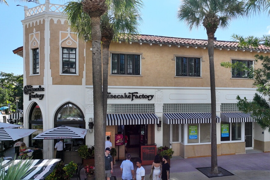 More Photos Of 600-612 Lincoln Rd, Miami Beach Storefront Retail Office For Lease
