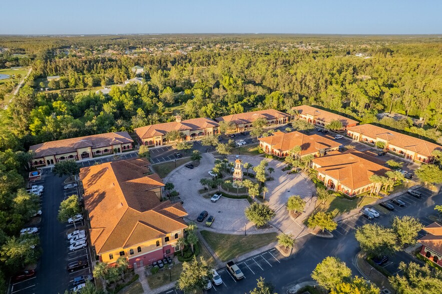 More Photos Of 13421 Parker Commons Blvd, Fort Myers Medical For Sale