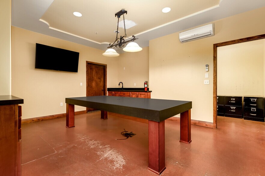 More Photos Of 12257-12295 Loma Rica Dr, Grass Valley Warehouse For Sale