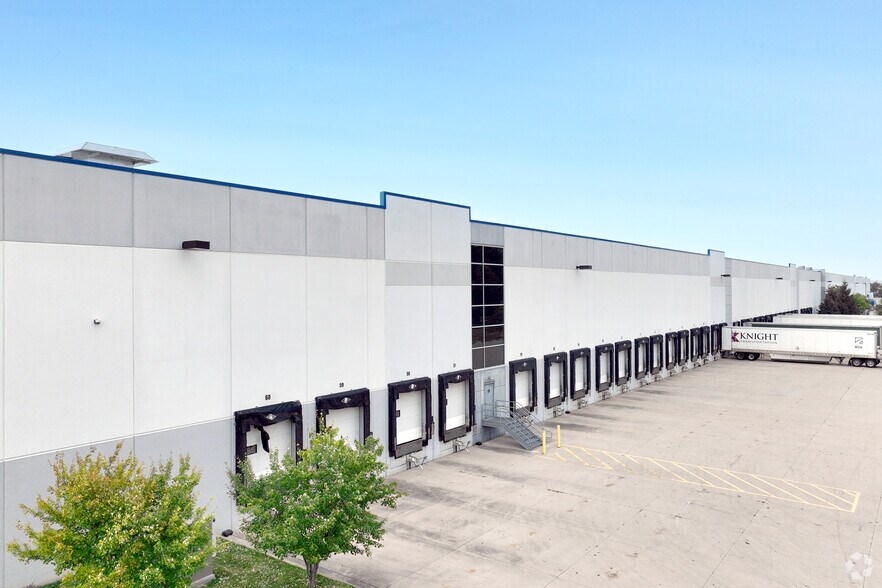 More Photos Of 500 Bartram Pky, Franklin Industrial For Sale