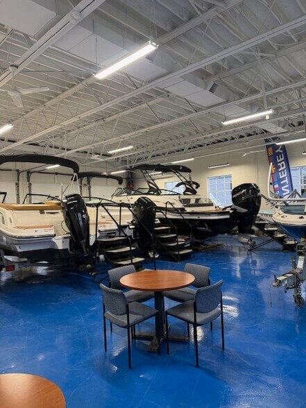 More Photos Of 177 Boston Post Rd, Westbrook Auto Repair For Sale