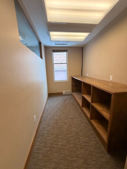 More Photos Of 205 S Mill St, Aspen Storefront For Lease