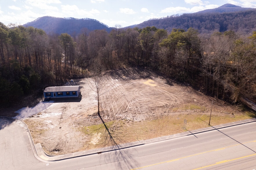 More Photos Of 409 Norris Freeway, Rocky Top Land For Lease