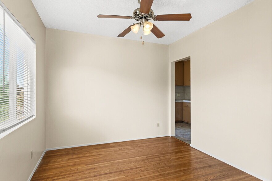 More Photos Of 3823 Wisconsin St, Los Angeles Apartments For Sale
