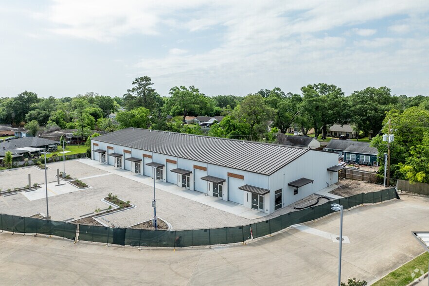 More Photos Of 3622 Old Spanish Trl, Houston Warehouse For Lease