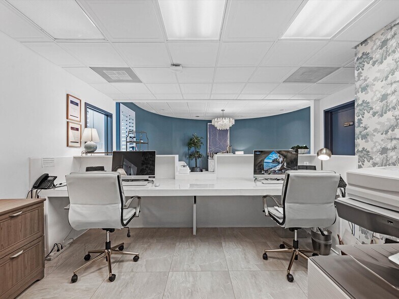 More Photos Of 525 Blossom St, Webster Medical For Sale