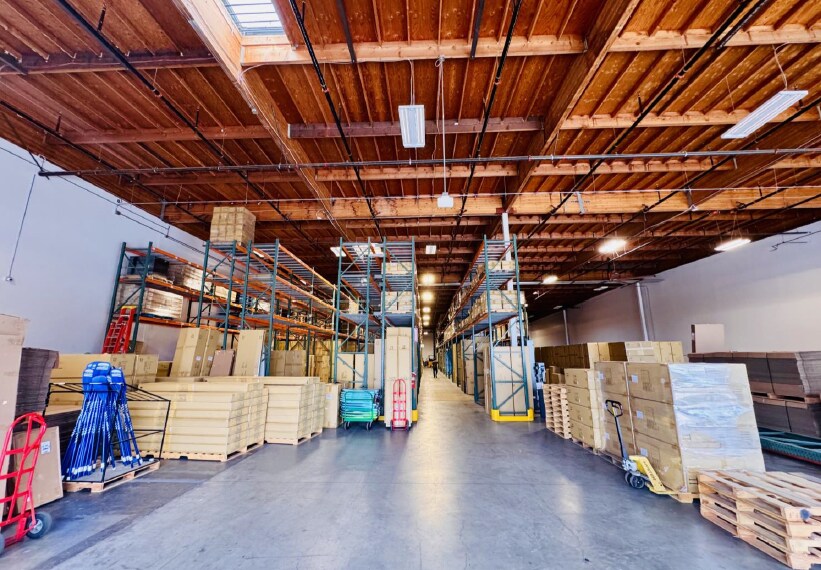 More Photos Of 9750 Irvine Blvd, Irvine Manufacturing For Lease