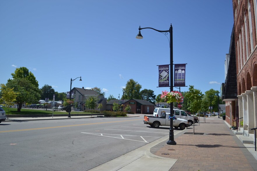 More Photos Of 117 W Franklin St, Delphi Storefront Retail Residential For Sale