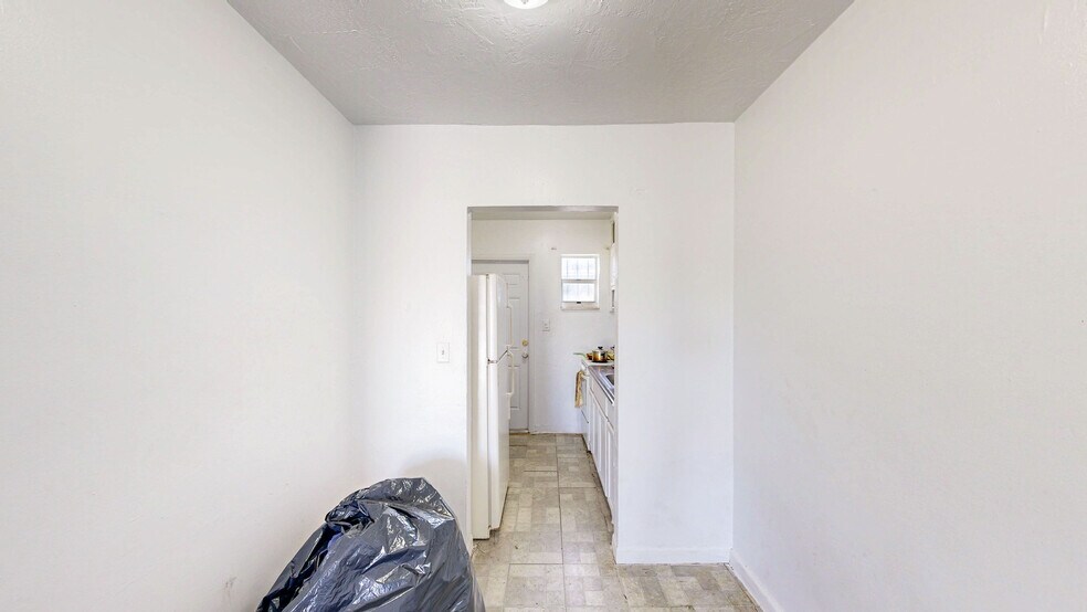 More Photos Of 1478 NW 2nd Ave, Florida City Multifamily For Sale