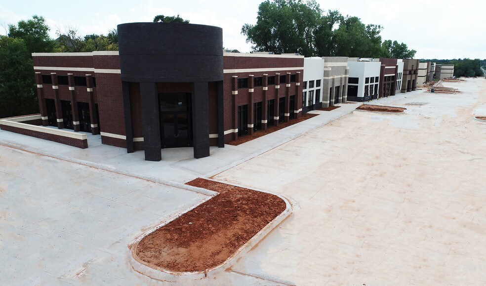 More Photos Of 3308 S Bryant Ave, Edmond Unknown For Lease